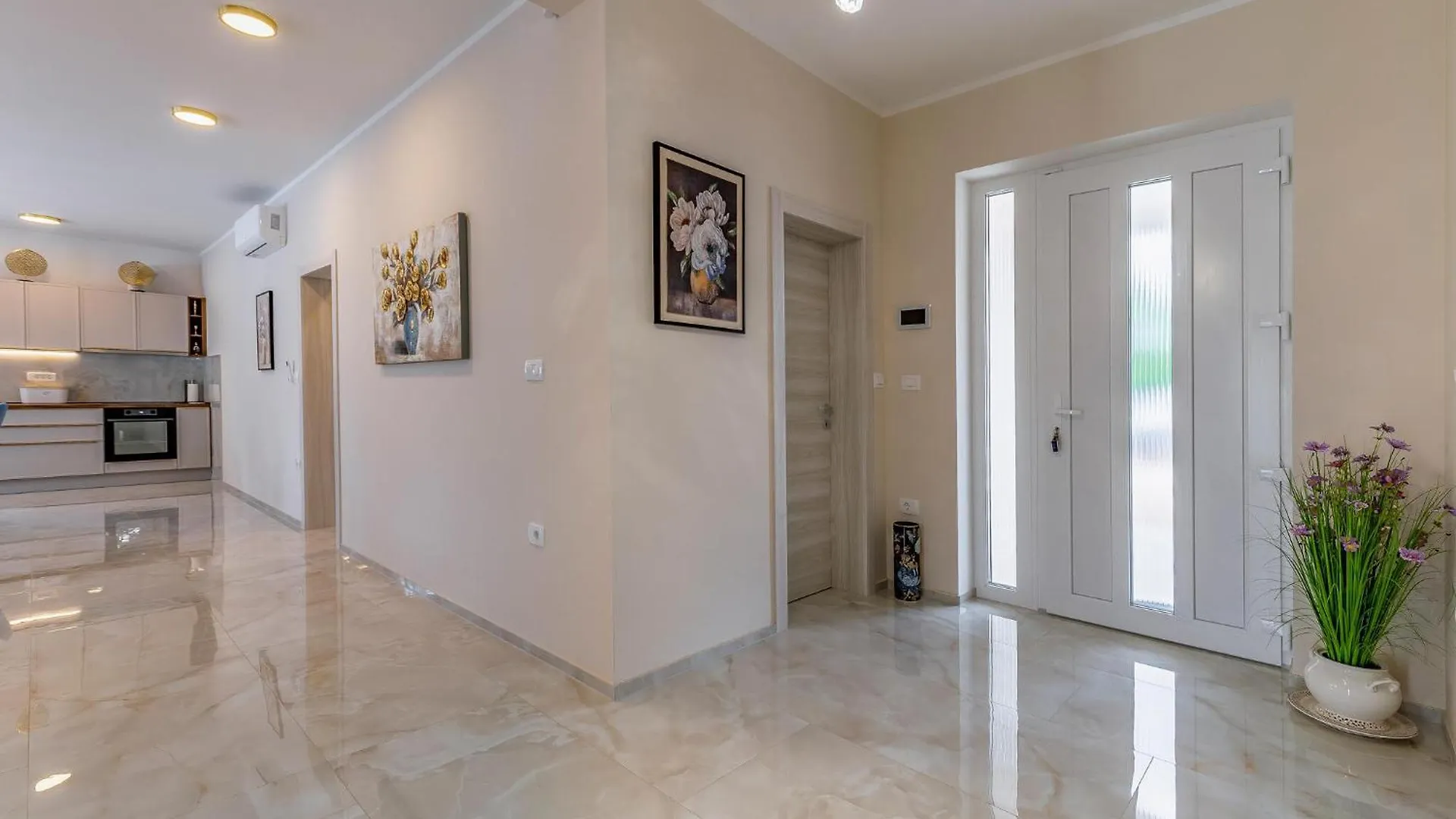 Awesome Home In Kavran With Kitchen
