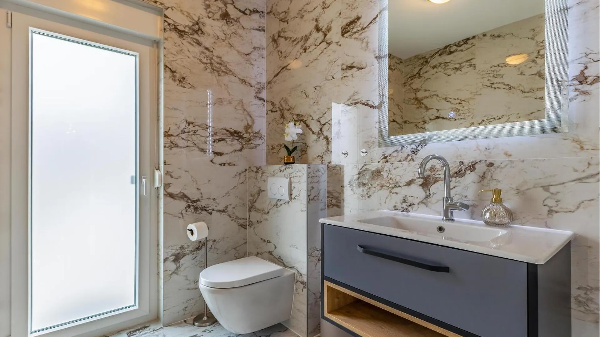 Awesome Home In Kavran With Kitchen Croacia