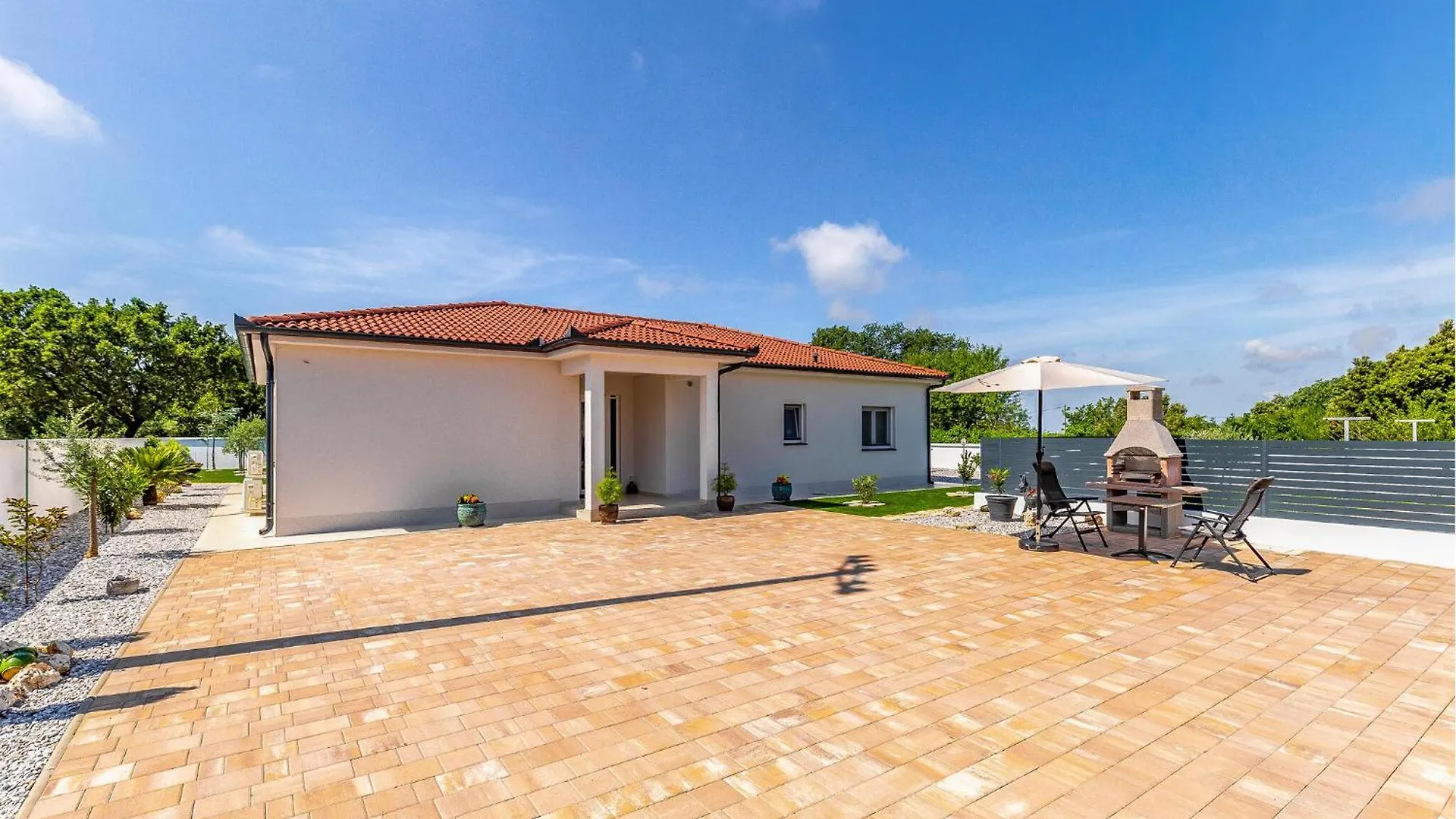 Awesome Home In Kavran With Kitchen Сasa de vacaciones